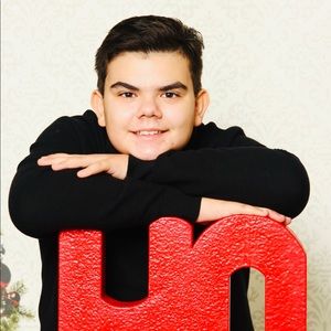 Meet your Posher, Stacy